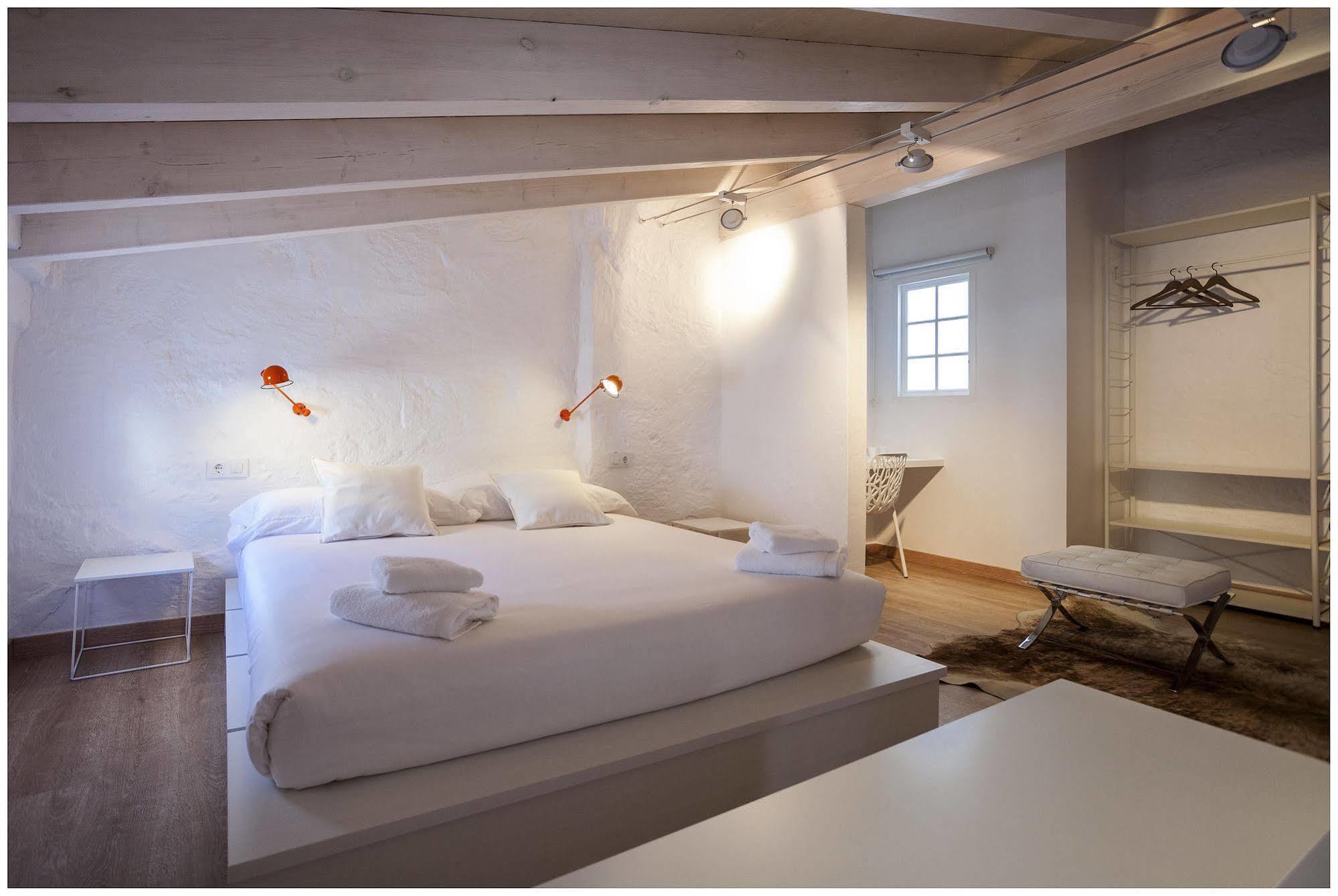 Cheap & Chic Hotel Ciutadella  Dış mekan fotoğraf