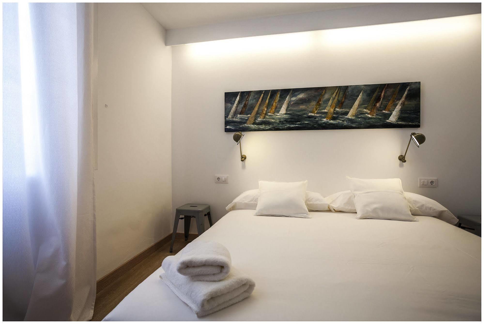 Cheap & Chic Hotel Ciutadella  Dış mekan fotoğraf